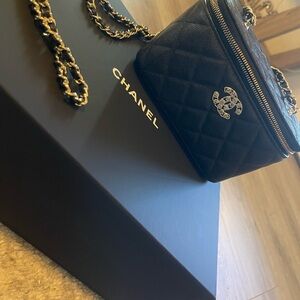 CHANEL Vanity Case with Chain – Black Caviar Leather – Crystal CC Logo
